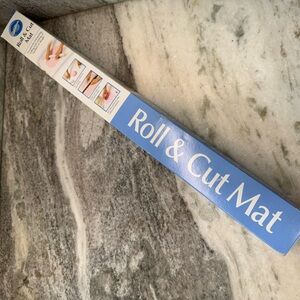 Wilton’s Roll & Cut Baking Mat
